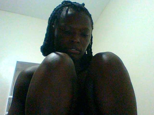 Bella-22 live cam on BongaCams