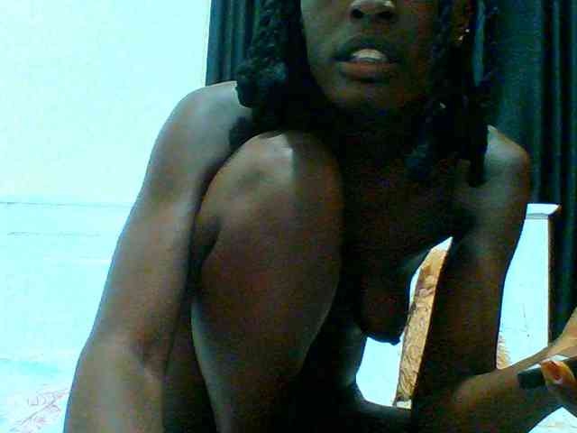 Bella-22 webcam