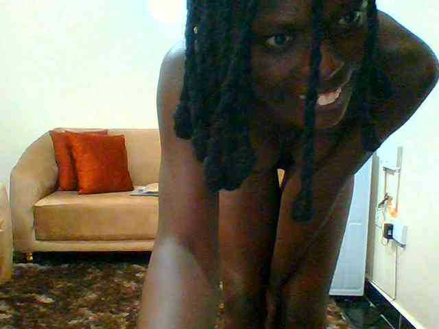 Bella-22 Live Webcam on BongaCams