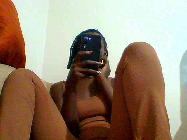 Bella-22 webcam
