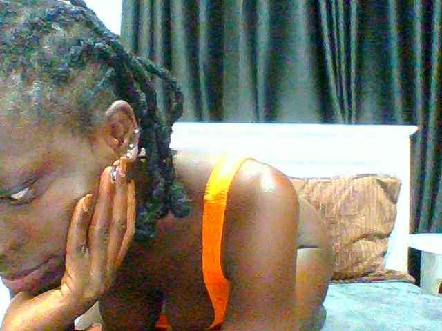 Bella-22 webcam