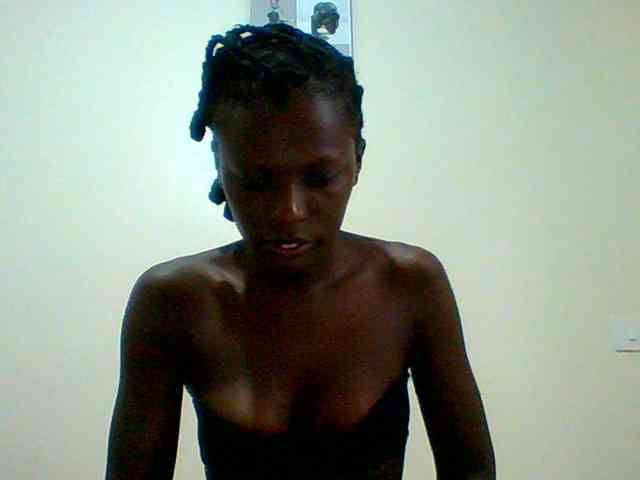 Bella-22 Live Webcam on BongaCams