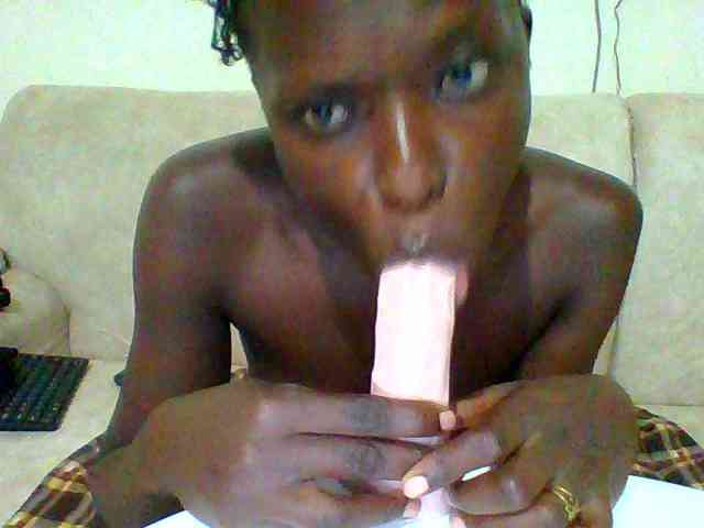 Bella-22 webcam