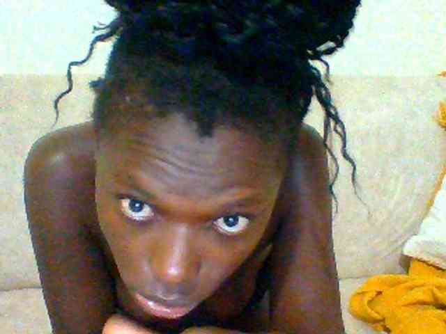 Bella-22 webcam