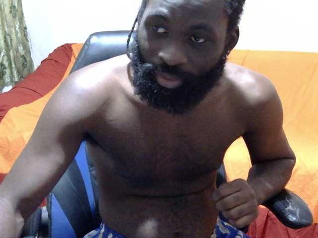 Darkkras23 — live male cam
