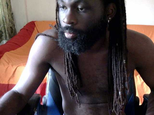Darkkras23 — live male cam