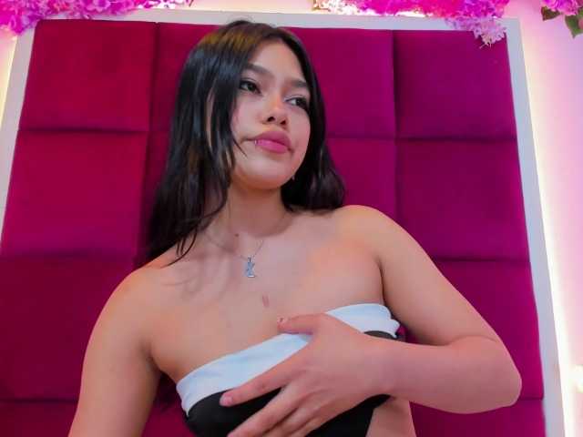 AlanaDeivis live cam on BongaCams