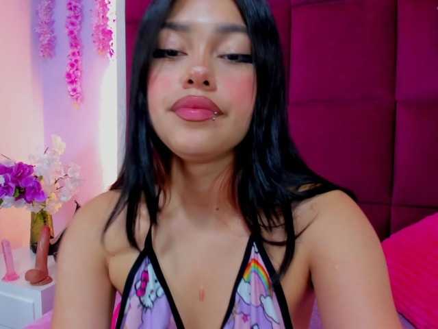 AlanaDeivis live cam on BongaCams