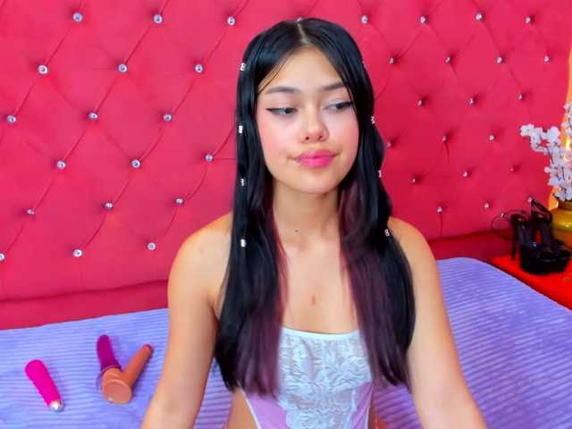 AlanaDeivis live cam on BongaCams