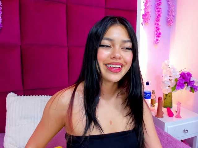 AlanaDeivis live cam on BongaCams
