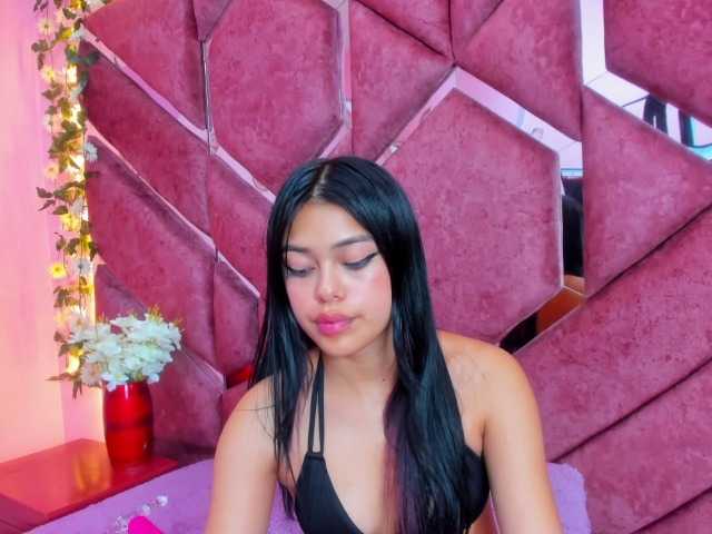 AlanaDeivis live webcam show
