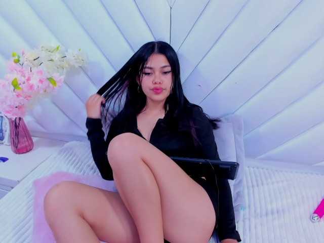 AlanaDeivis live cam on BongaCams
