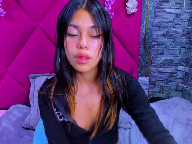AlanaDeivis webcam