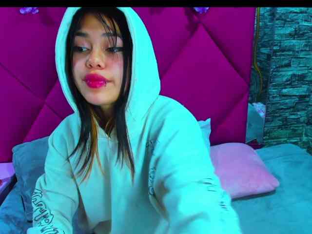 AlanaDeivis webcam