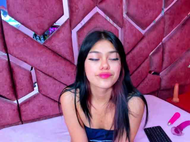 AlanaDeivis webcam