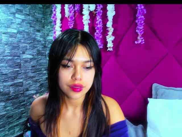 AlanaDeivis webcam