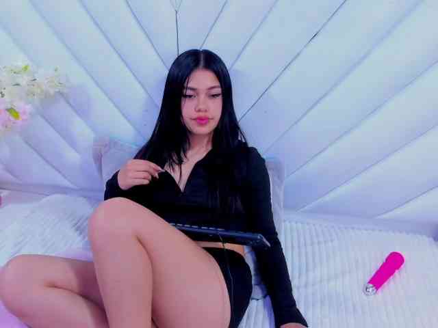 AlanaDeivis webcam