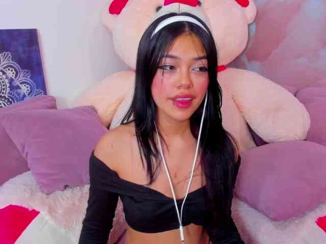 AlanaDeivis webcam