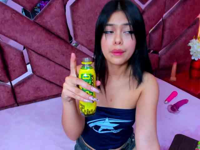 AlanaDeivis webcam