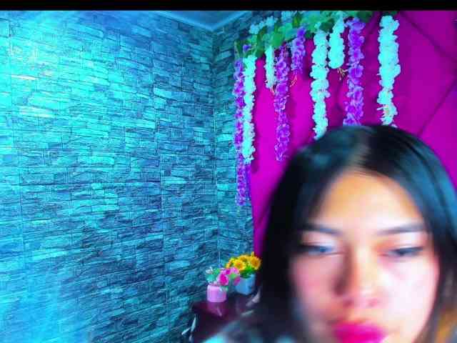 AlanaDeivis webcam