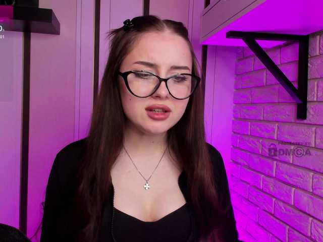 LunaMeow's BongaCams show and profile