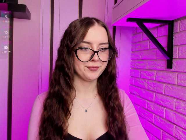 LunaMeow's BongaCams show and profile