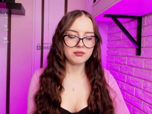 LunaMeow's BongaCams show and profile