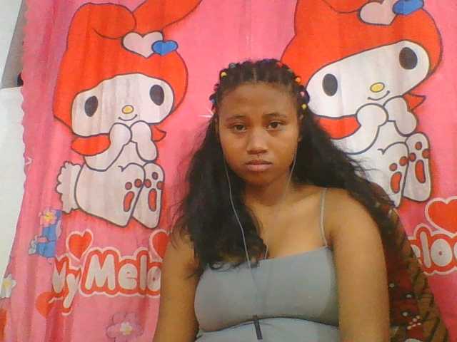 Murellah1a live cam on BongaCams