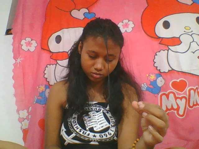Murellah1a live cam on BongaCams
