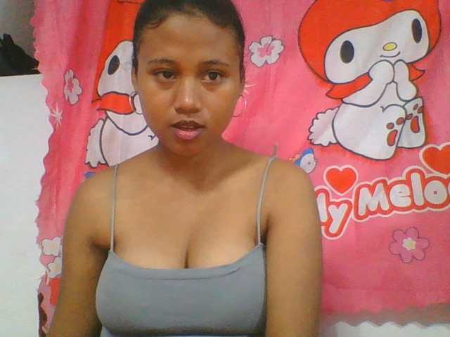 Murellah1a live cam on BongaCams