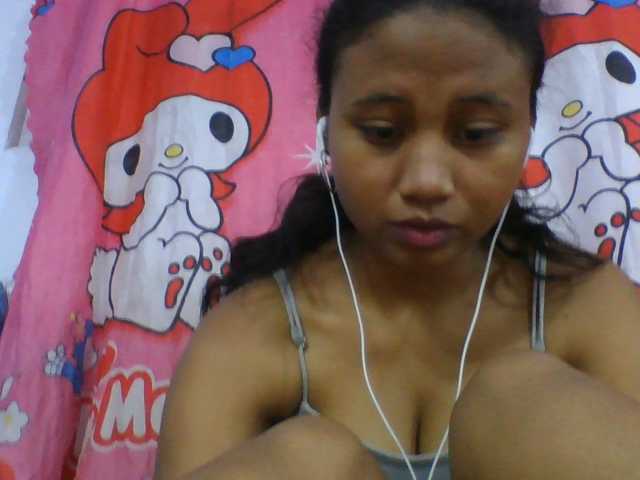 Murellah1a live cam on BongaCams