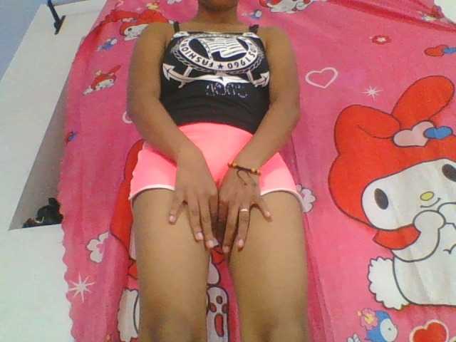 Murellah1a live cam on BongaCams