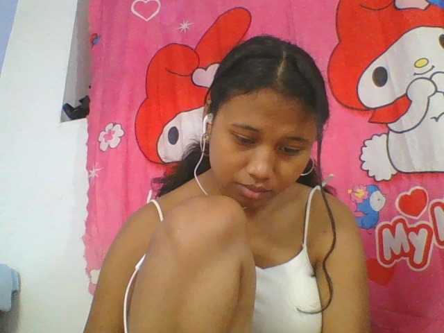 Murellah1a live cam on BongaCams