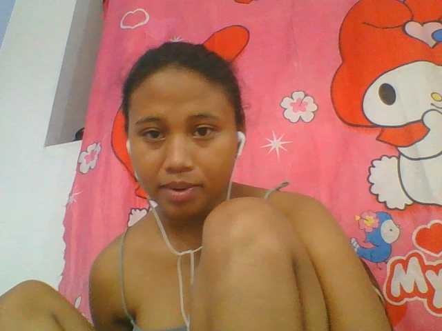 Murellah1a live cam on BongaCams