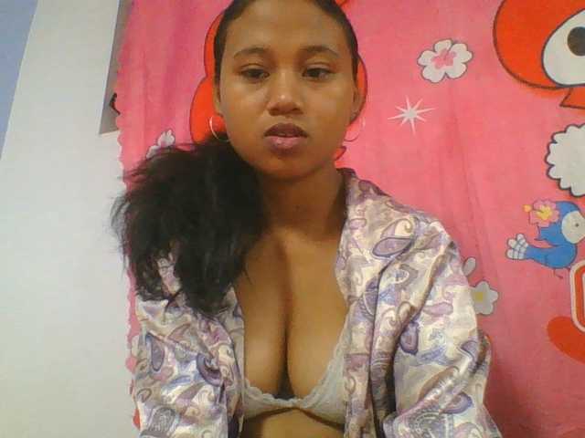 Murellah1a live webcam show