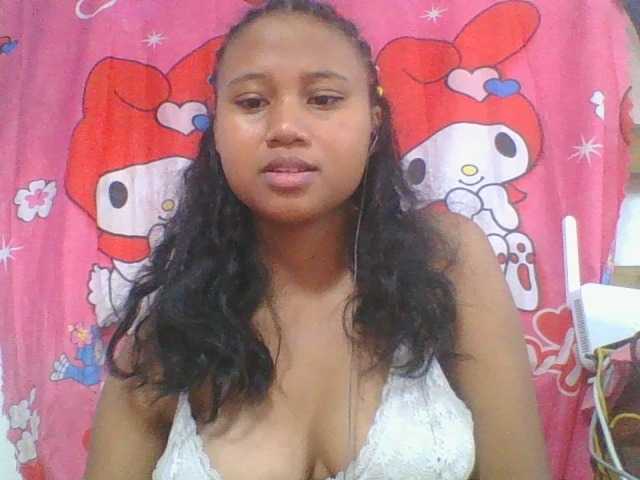 Murellah1a live cam on BongaCams
