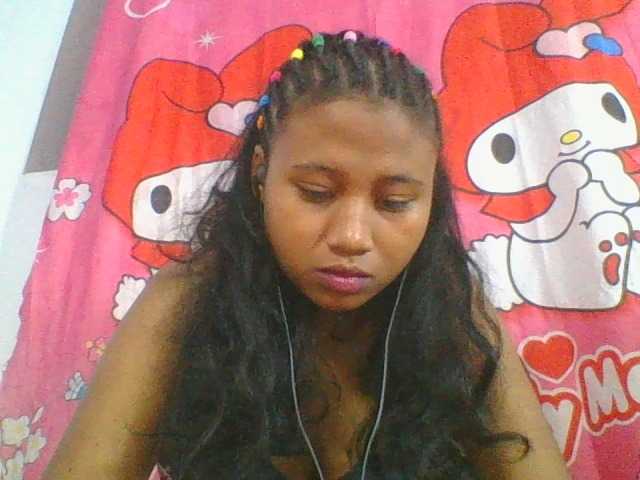 Murellah1a live cam on BongaCams