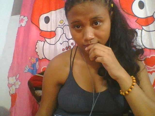 Murellah1a live cam on BongaCams