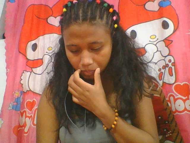 Murellah1a live cam on BongaCams