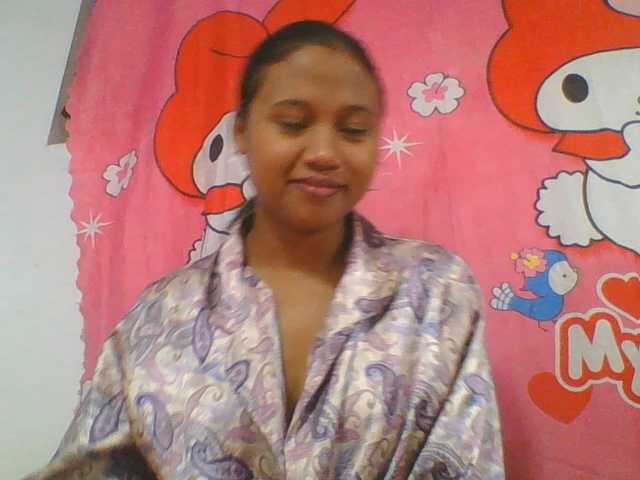 Murellah1a live cam on BongaCams
