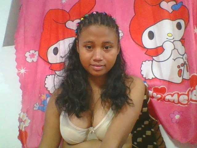 Murellah1a live cam on BongaCams