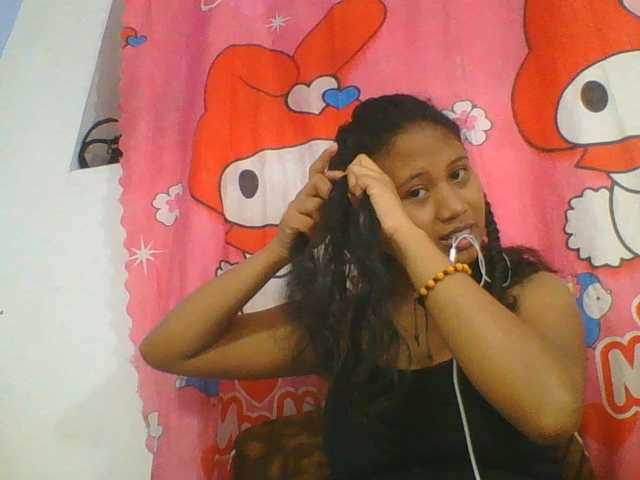 Murellah1a live cam on BongaCams
