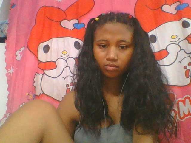 Murellah1a live cam on BongaCams