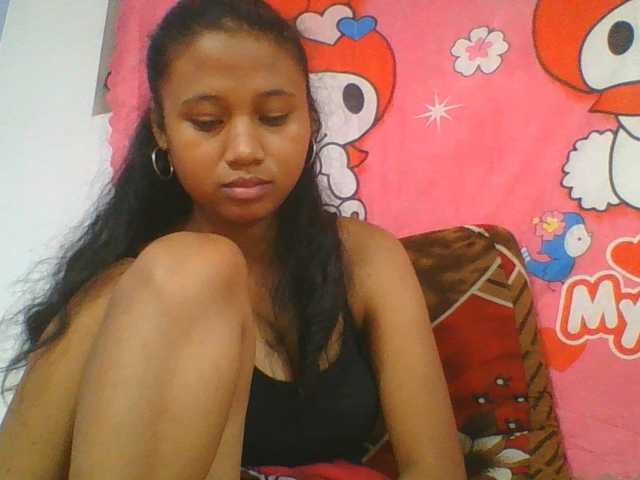 Murellah1a live cam on BongaCams