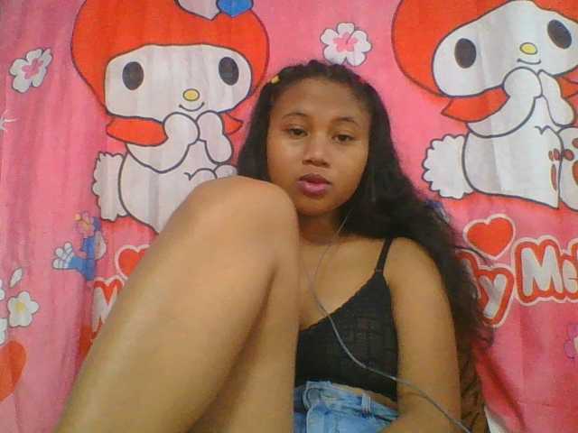 Murellah1a live cam on BongaCams