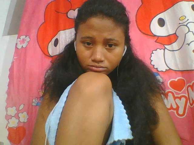 Murellah1a live cam on BongaCams