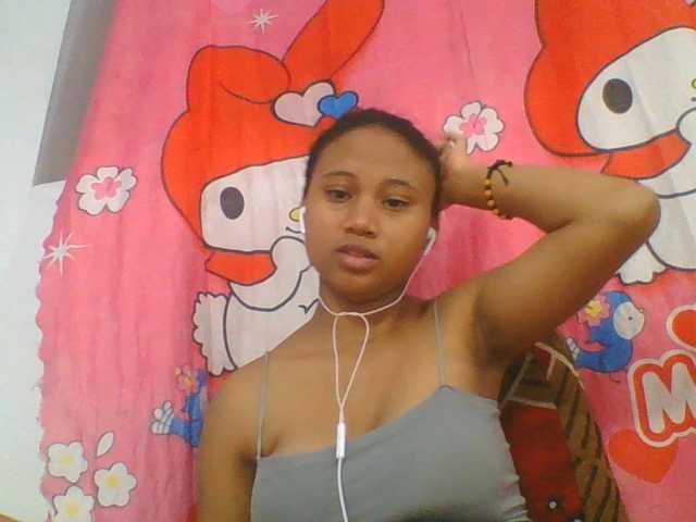 Murellah1a live cam on BongaCams