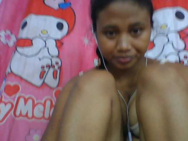 Murellah1a live cam on BongaCams