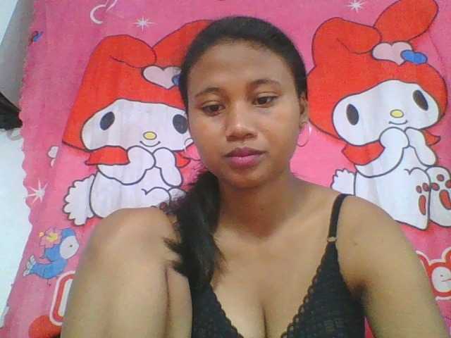 Murellah1a live cam on BongaCams