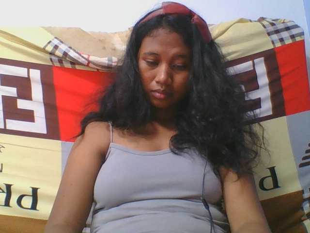Murellah1a live cam on BongaCams